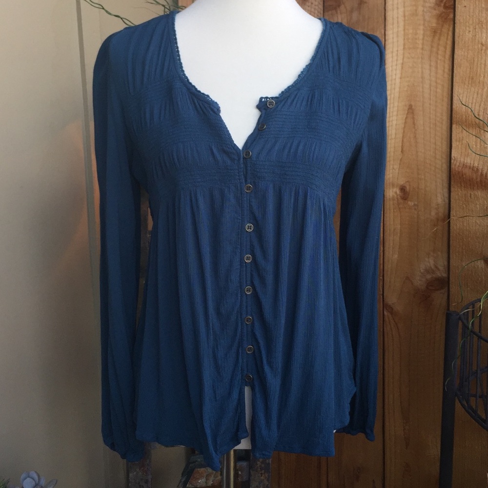 Fourteenth Place Button Peasant Top